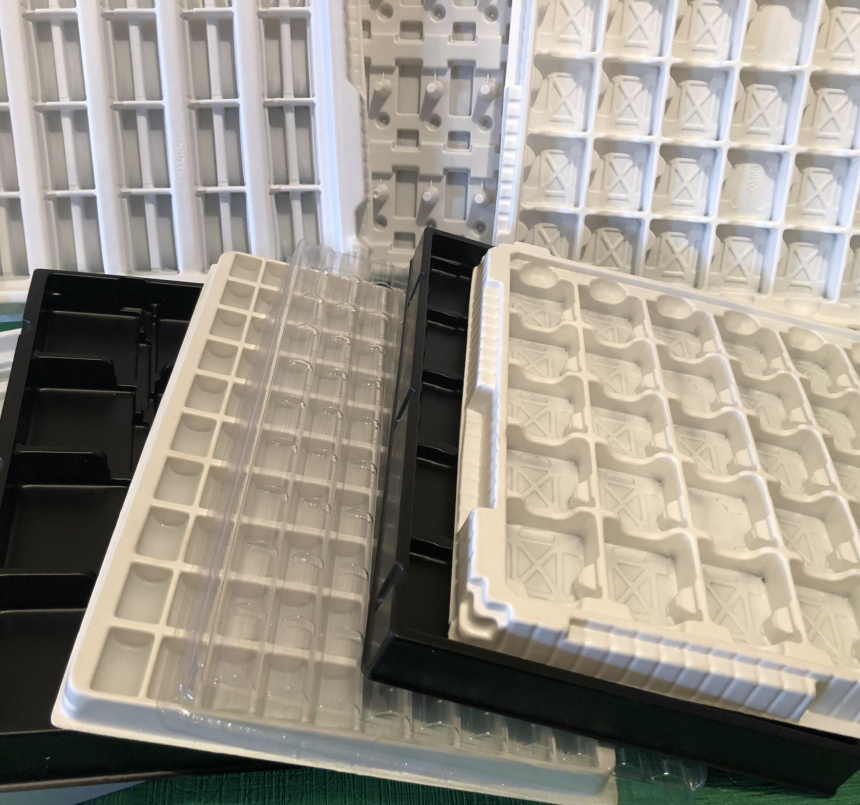 Vacuum-packed transport packaging